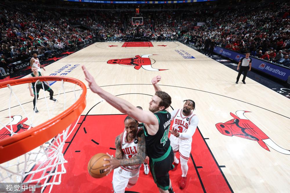 罗马诺：曼城有意纽卡斯尔后卫利夫拉门托作为沃克替代者.