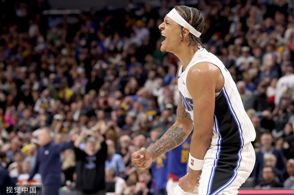 美职联战报：梅西任意球建功+收大礼破门，迈阿密国际2-1纳什维尔.